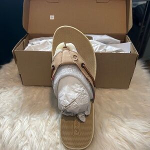 Sperry Tan and Cream Women's Sandals
